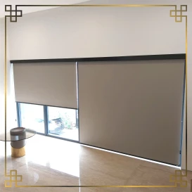 Roller Blinds Black Out Rumah dengan Cover Box